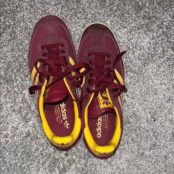 Adidas Unisex - Picture 1 of 6